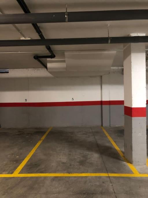 Luminoso Apartamento Con Garaje En El Centro Málaga Kültér fotó
